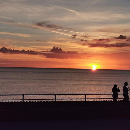 Lovely Seafront 2 Bed Flat In Aberystwyth Buitenkant foto